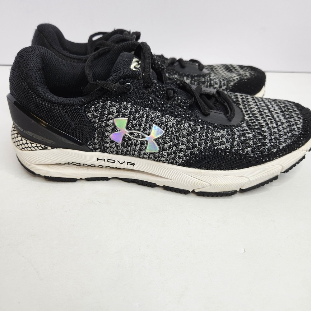 Under Armour Intake Black And White‎ Size 8.5 Womens HOVR